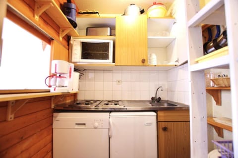 Résidence Rond Point Des Pistes - proximité immédiate des pistes et des remontées mécaniques (Funiculaire) MAE-3681 Apartment in Tignes