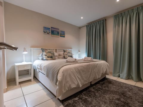 500 Metres Apartment in Western Cape