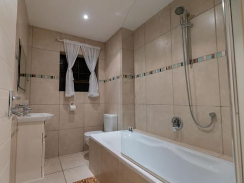 500 Metres Apartment in Western Cape