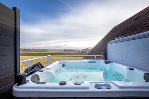 Natural landscape, Hot Tub