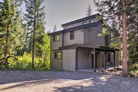 Winter Park Cabin - Walk to Main Street and Downtown Cabin in Fraser