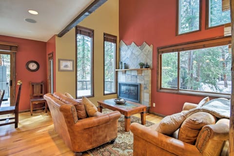 Winter Park Cabin - Walk to Main Street and Downtown Cabin in Fraser