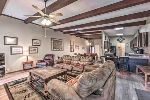 Alto Condo with Deck 2 Mi to Ruidoso Winter Park! Apartment in Alto