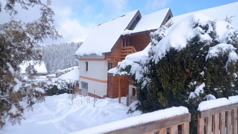 Forest Escape Nature lodge in Federation of Bosnia and Herzegovina