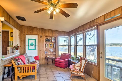 Tow Retreat on Lake Buchanan with Dock and Kayaks! House in Lake Buchanan