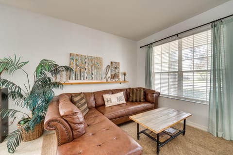 Spacious Home in Gated Resort, 2 Mi to Disney! House in Windsor Hills