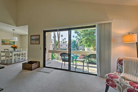 Cathedral City Condo with Pool, 7 Mi to Palm Springs Apartment in Cathedral City