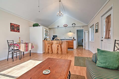Forest Views! The Woodshop Robbinsville Cabin Cabin in Stecoah