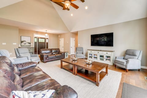 Lake Anna Home with Dock and Private Shoreline! House in Lake Anna