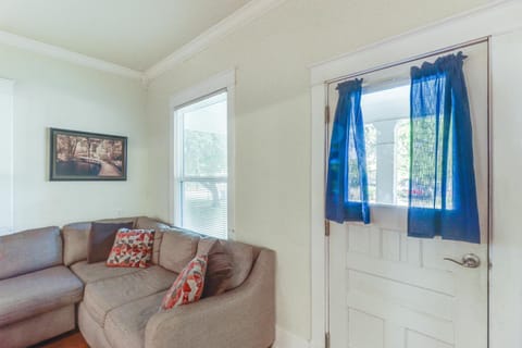 Harrison Family Home with Grill - Near Downtown! House in Arkansas