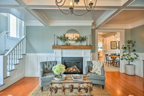 Historic Seaside Home Steps from Beach and Downtown! House in Seaside