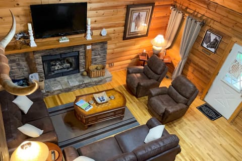 Cozy Trenton Cabin with Spa about 15 Mi to Lookout Mtn! Cabin in Alabama