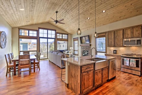 Mtn-View Fraser Home with Hot Tub - Near Skiing! House in Fraser