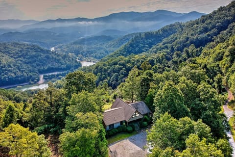 Smoky Mountain Vacation Rental Near Bryson City! House in Swain County
