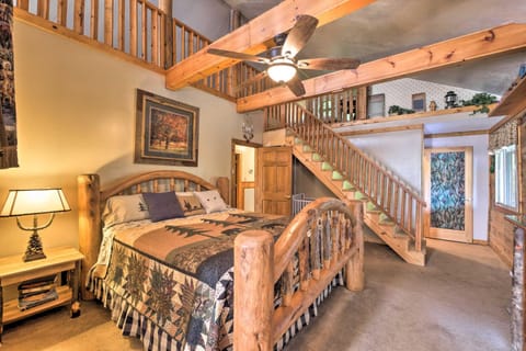 Tenn River Cabin with Hot Tub - 10 Mi to Chattanooga Cabin in Chattanooga