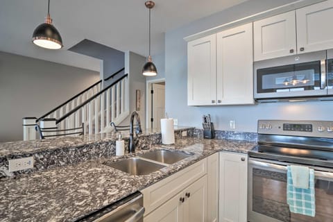 Lakefront Home with Dock! 18 M to Caberfae Peaks House in Michigan