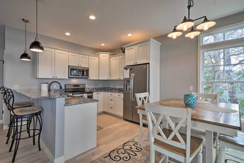 Lakefront Home with Dock! 18 M to Caberfae Peaks House in Michigan