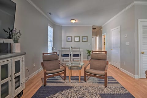 Large Home with Hot Tub and Pool 500 ft to the Beach House in Garden City