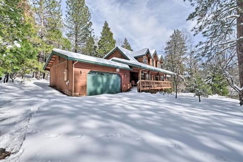 Near Bear Valley Peaceful Arnold Home with Hot Tub House in Arnold