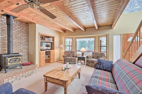 Near Bear Valley Peaceful Arnold Home with Hot Tub House in Arnold