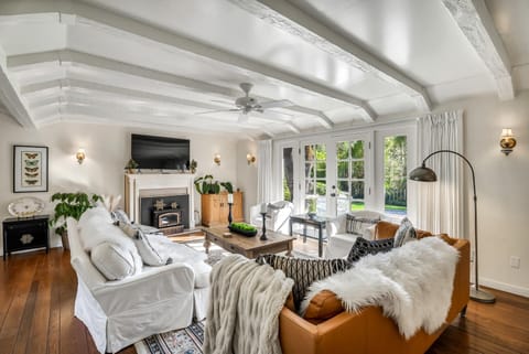 Wine Country Retreat with Pool, 10 Mi to Dtwn Sonoma House in Napa Valley