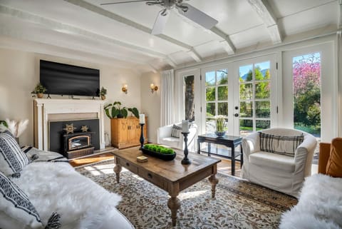 Wine Country Retreat with Pool, 10 Mi to Dtwn Sonoma House in Napa Valley