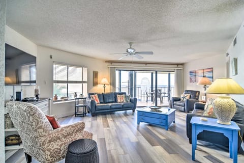 Pool Access and Beach Views Indian Shores Condo Apartment in Redington Shores