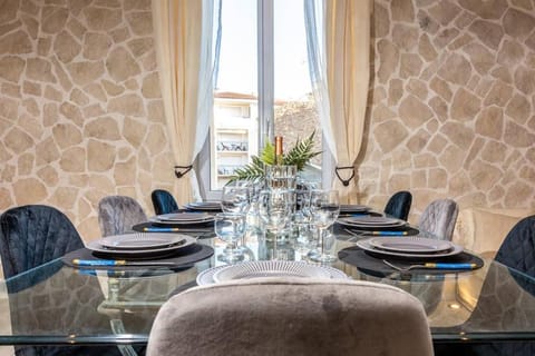 PENTHOUSE Loft 5MIN PALAIS DES FESTIVALS AND BEACH terrace view on castle Apartment in Cannes