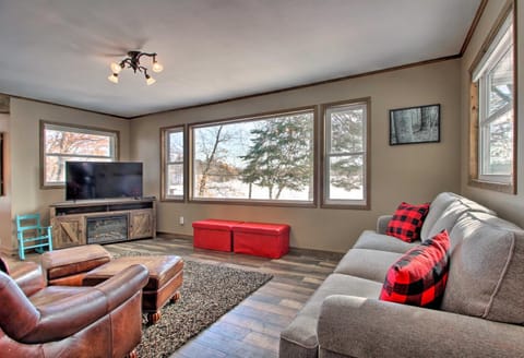 Brainerd Lakes Cabin on 2-Acres with Dock and Fire Pit Cabin in Pequot Lakes