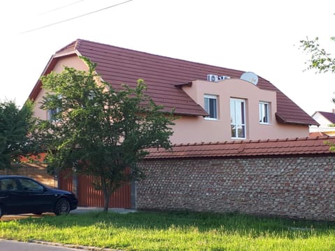 Facade/entrance, Street view