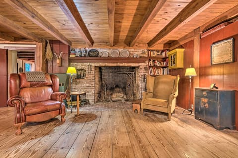 10 Mi to Hot Springs Natl Park Home with Grill! House in Arkansas