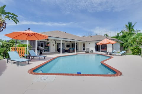 3 Mi to Dtwn Bradenton Family Home with Pool! House in Bradenton