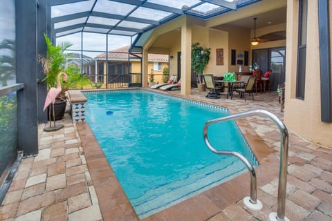 Upscale Marco Island Villa with Outdoor Bar and Pool! Villa in Marco Island