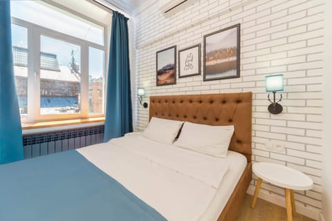 Bed, Living room, Bedroom