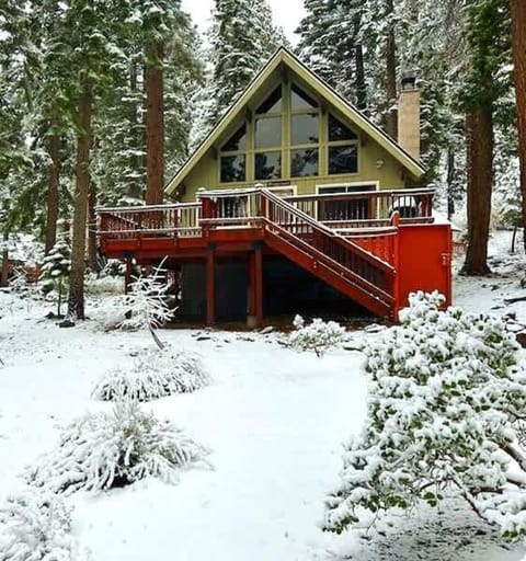 Honey Bear Cabin Cabin in Tahoe Vista
