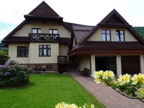 Property building, Garden view