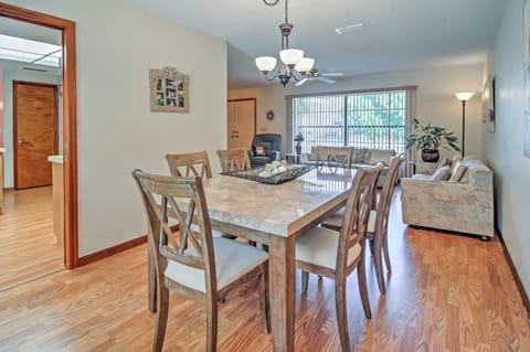 Lanai with Heated Pool Pristine Spring Hill House House in Spring Hill