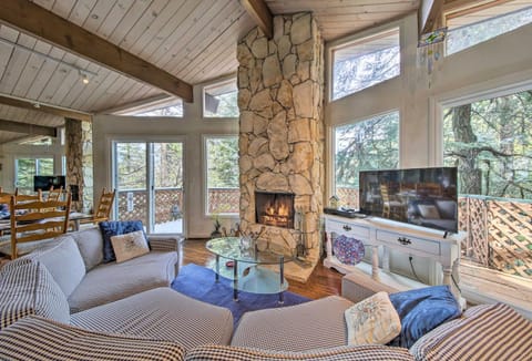 Lake Arrowhead Cabin with Deck and Scenic Forest Views Cabin in Lake Arrowhead