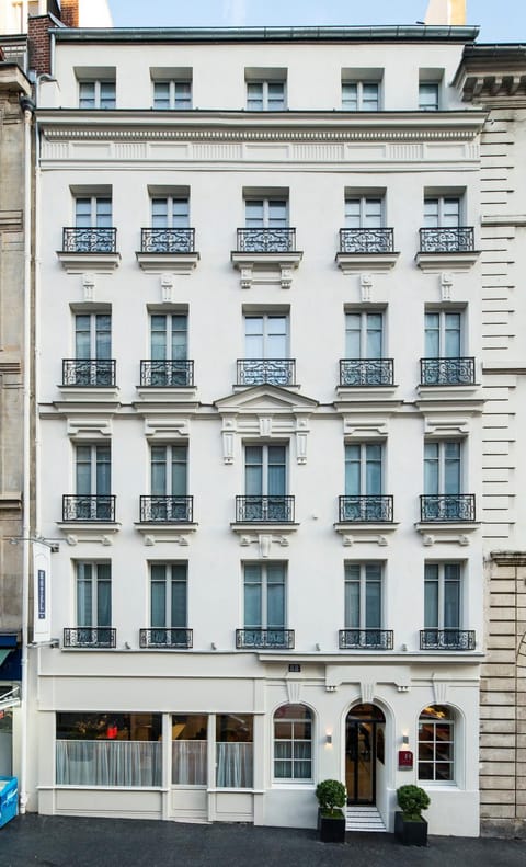 Property building, Facade/entrance