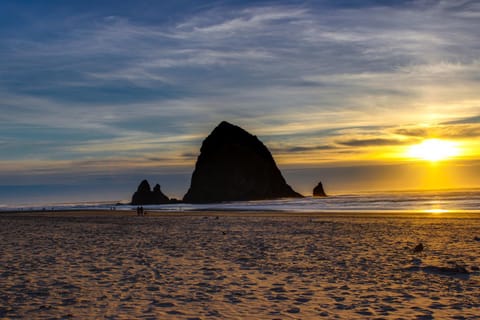 Cottage on Hemlock Street House in Tolovana Park