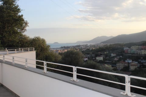 Abelia 4 Apartment in Pietra Ligure