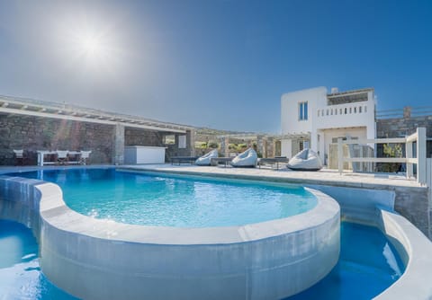Property building, Pool view, Swimming pool, sunbed