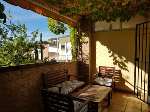 Patio, Balcony/Terrace