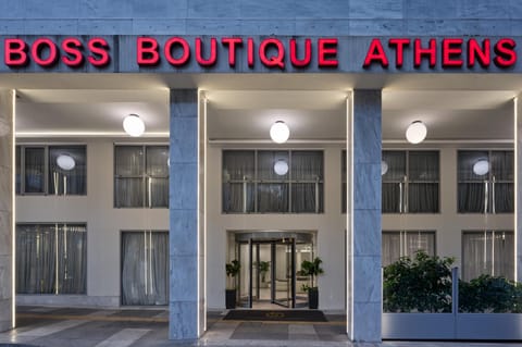 Facade/entrance