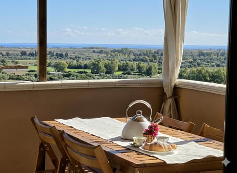 Natural landscape, Dining area