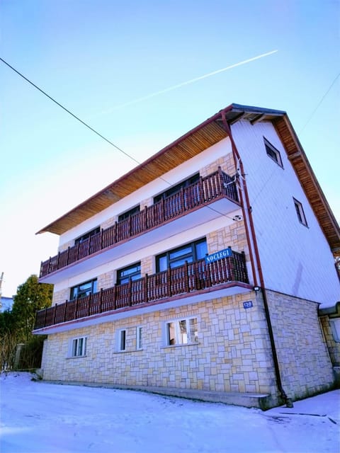 Property building, Day