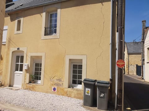 Charmante petite maison de la côte Normande House in Courseulles-sur-Mer