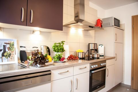 Coffee/tea facilities, Kitchen or kitchenette