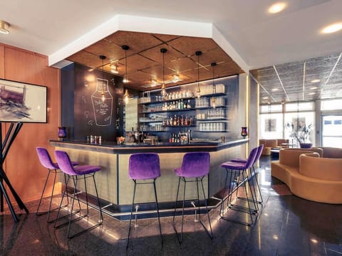 Lounge or bar