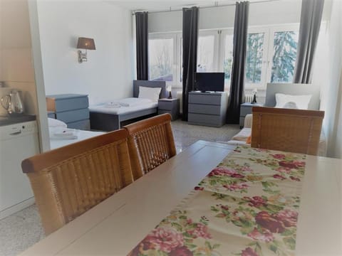 BoLA Ferienwohnung 2 Hamburg-Wandsbek 3 Betten, Küche, Bad Apartment in Hamburg